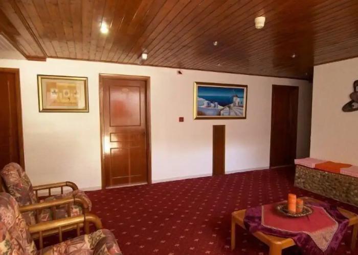 Ionikos Hotel