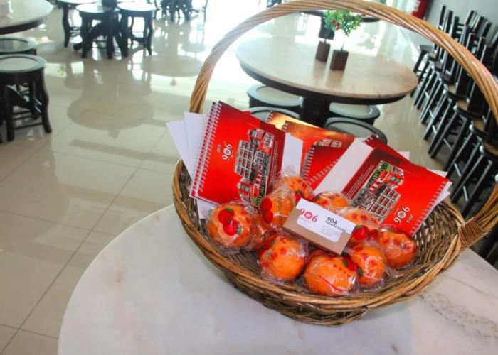 906 Premier Hotel