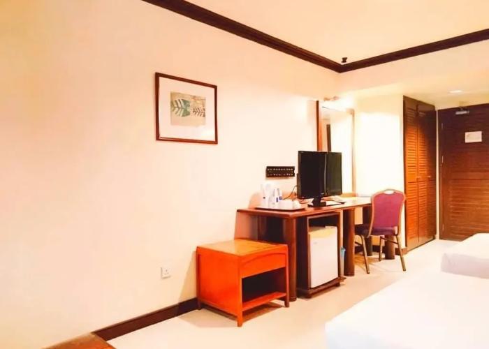 Sutra Beach Resort
