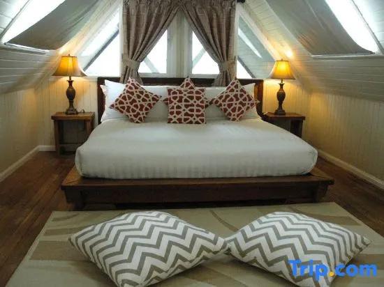 Sutera Sanctuary Lodges at Poring Hot Springs