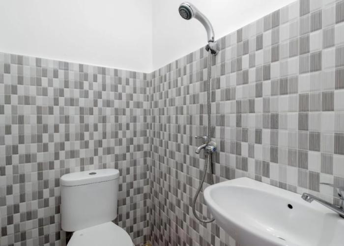 RedDoorz near Sam Ratulangi Airport