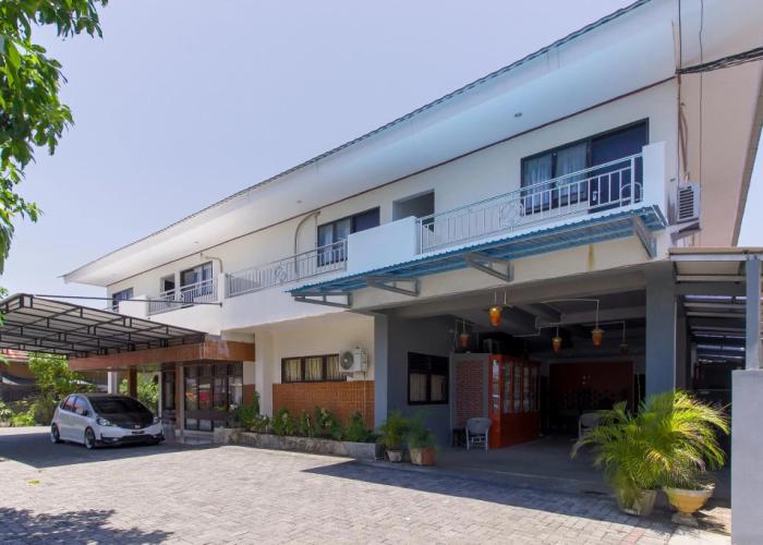 RedDoorz near Sam Ratulangi Airport