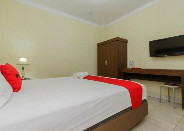 RedDoorz @ Malalayang 2 Manado