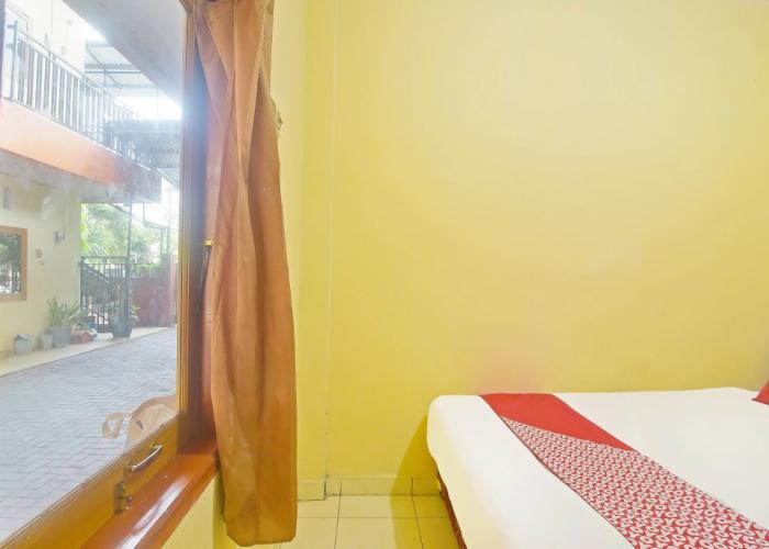 OYO 90463 A2b Guesthouse