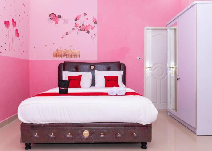 RedDoorz Premium @ Sea Residence Manado
