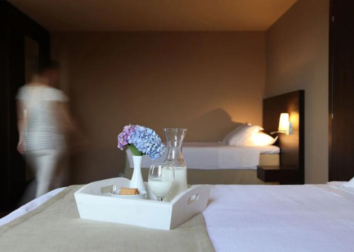 Theta Hotel