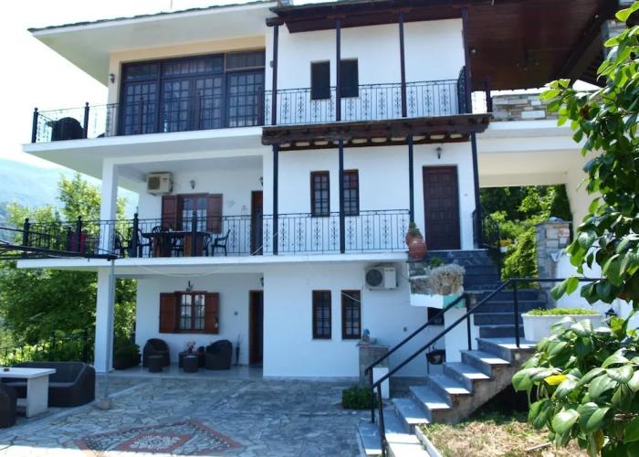 Paradeisos Double Room With Balcony 5