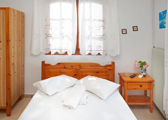 Paradeisos Double Room With Balcony 2