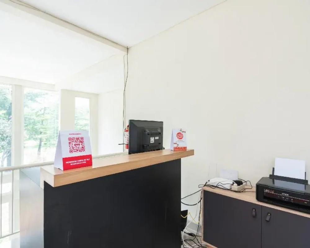 OYO 2001 Taman Dayu Villa Golf View