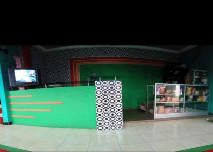 OYO Life 90646 Villa Karsinem Pasuruan