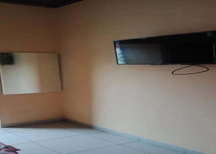 OYO Life 90646 Villa Karsinem Pasuruan