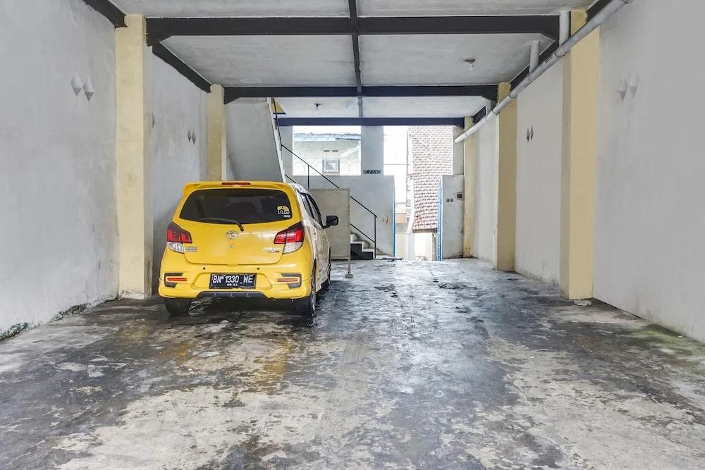 OYO Life 92087 Griya Nurainy