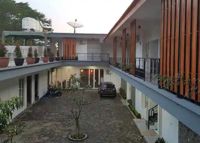 Crystal Inn
