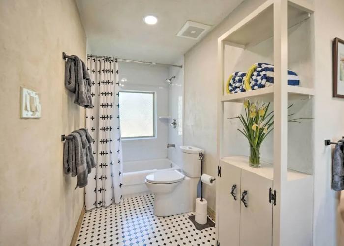 Unique Stay: Historic Home Along Blanco River