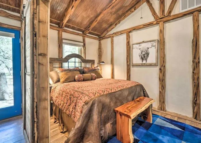 Unique Stay: Historic Home Along Blanco River