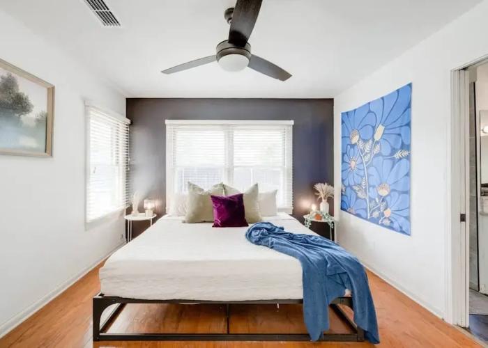 8b 4b Nearby Pool Blanco Wine Trail Town sq