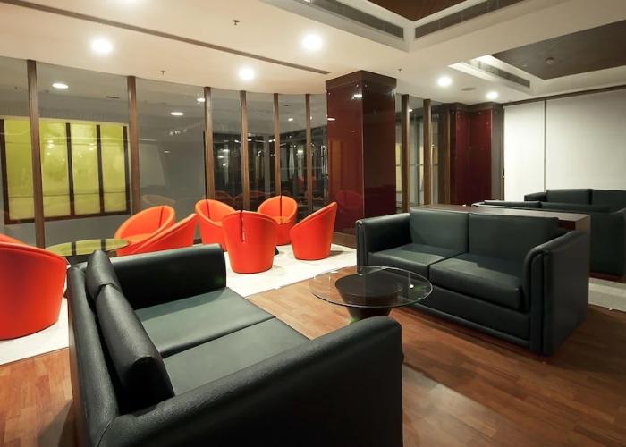 The Golden Plaza Hotel & Spa