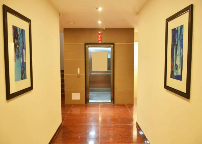 Mint Hotel Premia