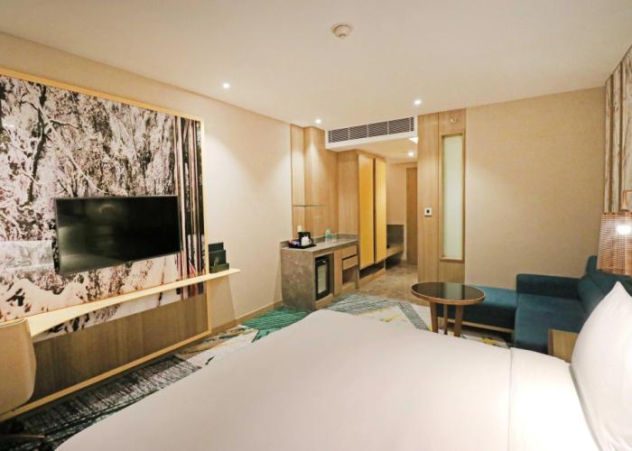 Holiday Inn Chandigarh Zirakpur by IHG