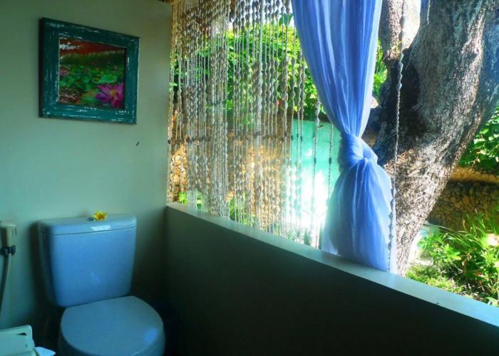 Bloo Lagoon Eco Village