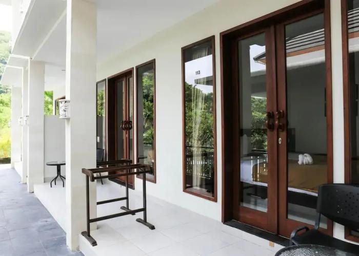 Dewi Villa Padangbai Hotel
