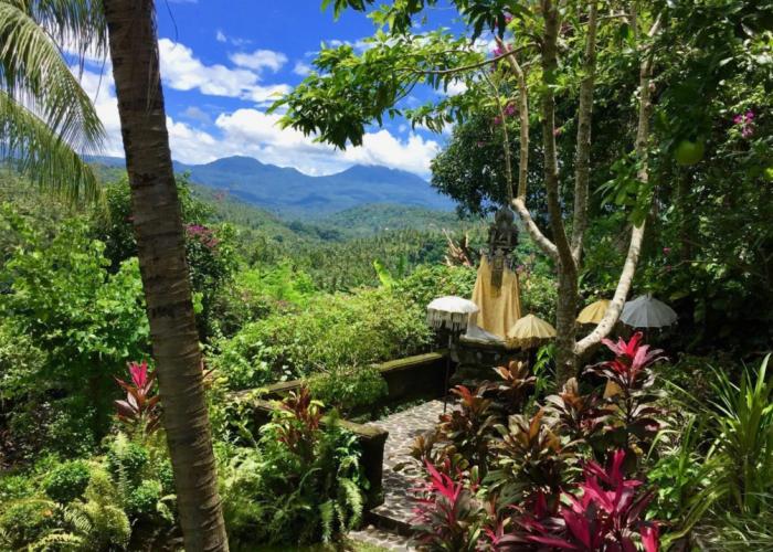 Gunung Paradis Retreat