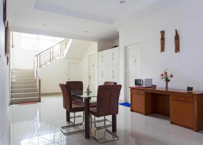 RedDoorz Plus near Siloam Karawaci