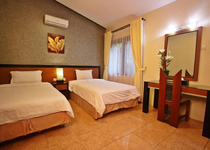 Grand Ussu Hotel & Convention