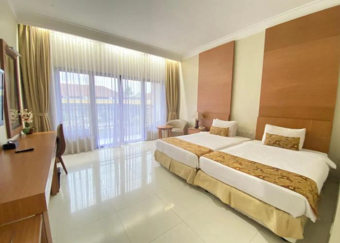 Grand Ussu Hotel & Convention