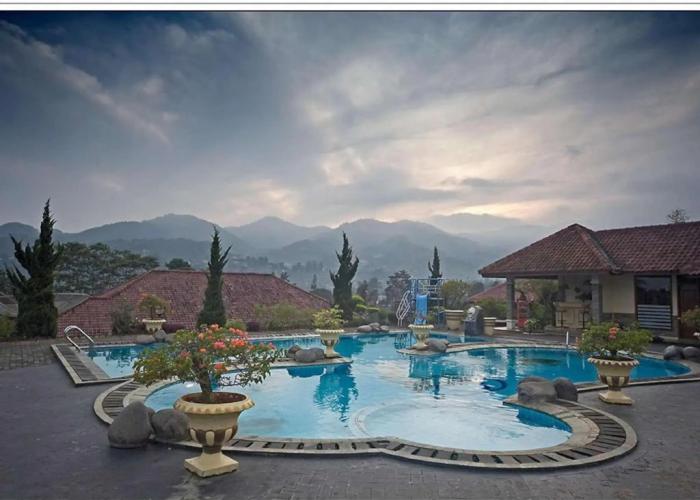 Citra Cikopo Hotel