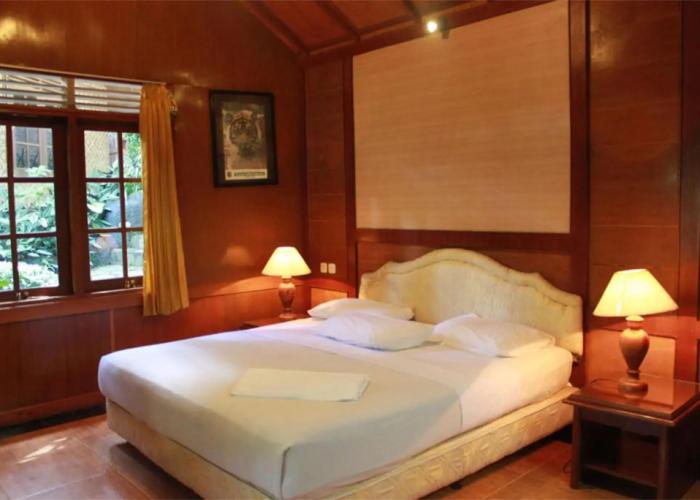 Taman Safari Lodge