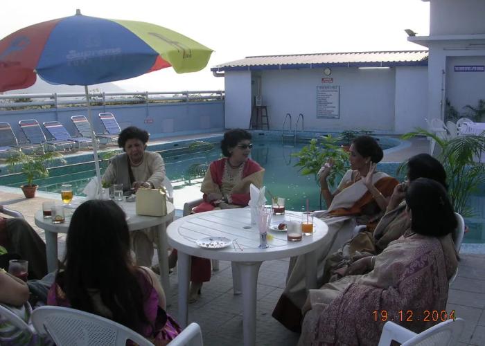 Vishwaratna Hotel