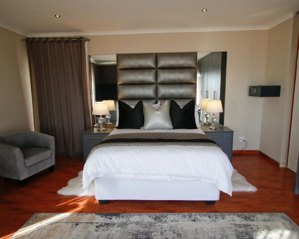 фото Long Beach Lodge