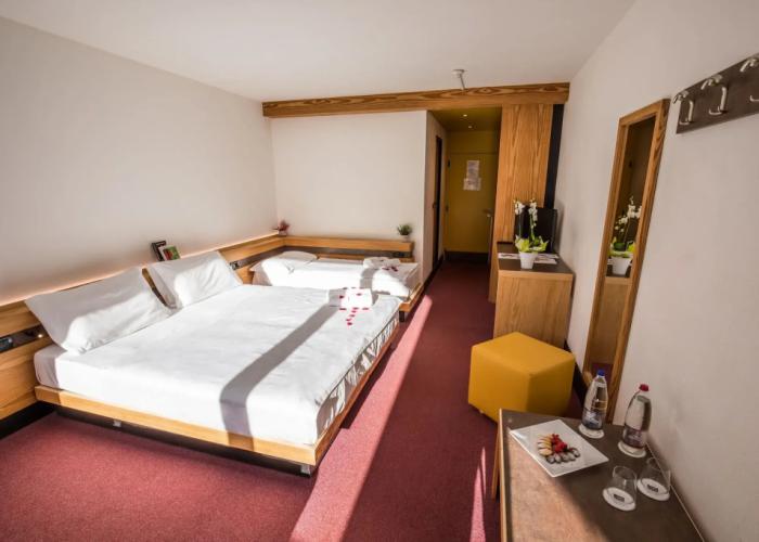 Blu Hotel Senales Zirm - Cristal