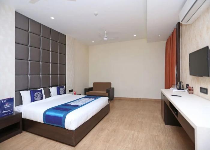 CAPITAL O 10292 Niharika Guest House