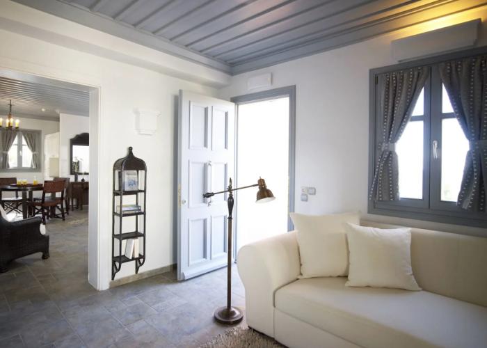 Porto Kea Suites