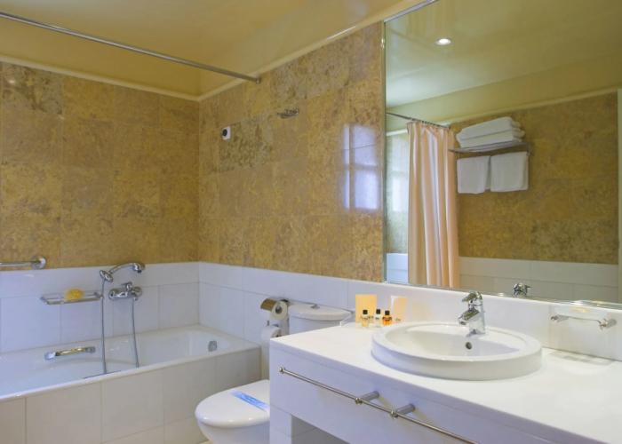 Porto Kea Suites