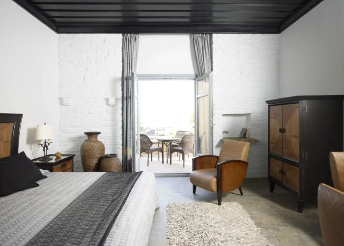 Porto Kea Suites