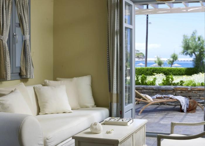 Porto Kea Suites