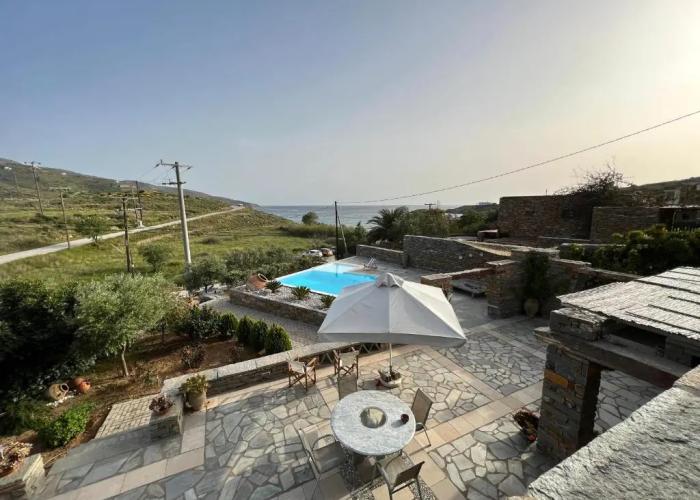 Relax Joy Villa - Easy Beach Access 150m Away