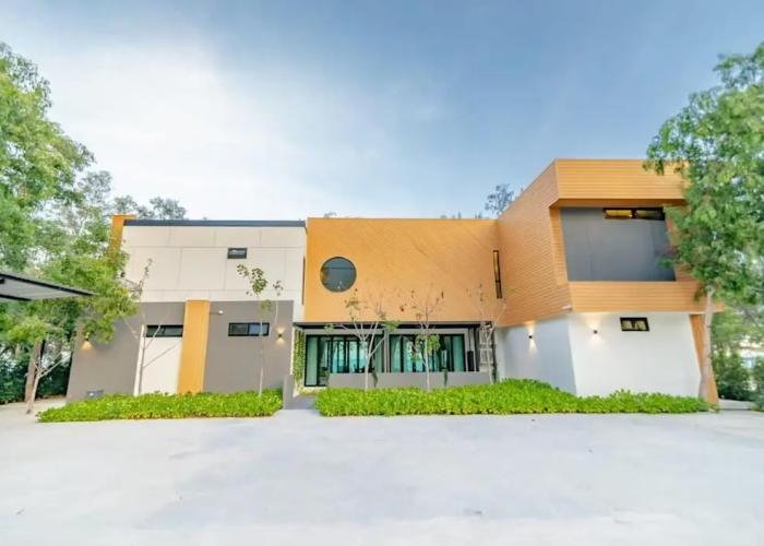 Emmarin Villa