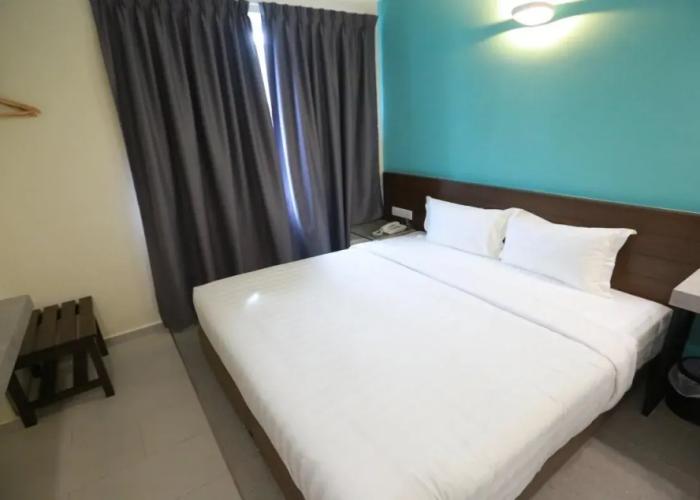 Pantai Regal Hotel