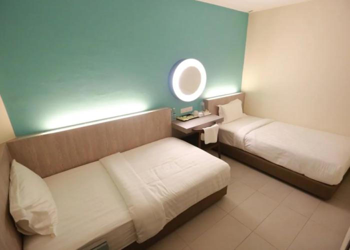 Pantai Regal Hotel