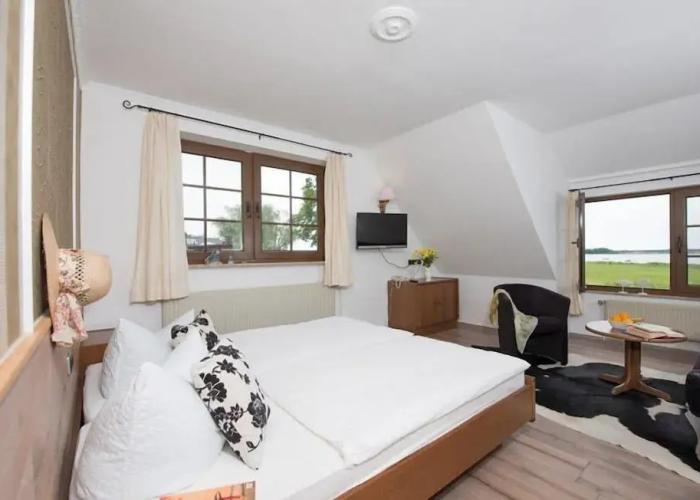 Pension Deichgraf Middelhagen