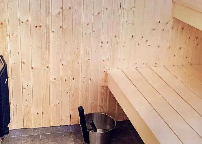 10 Person Holiday Home in Salen