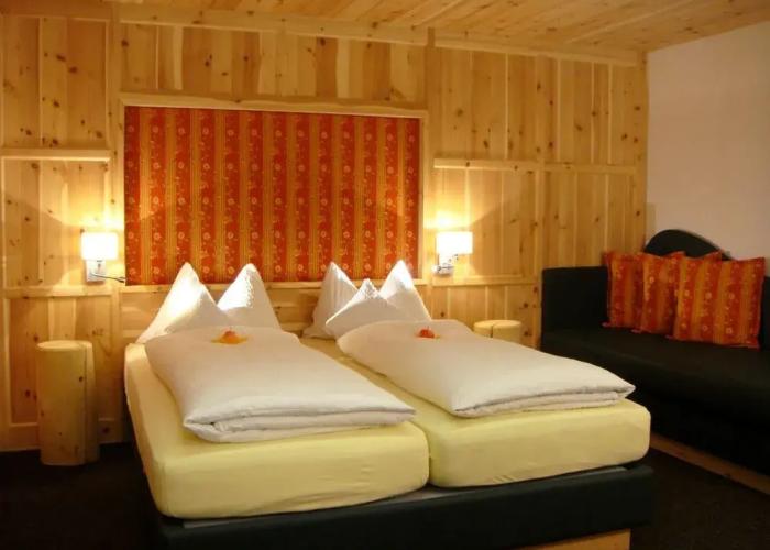 Berghotel Jochgrimm - Your hoome in the Dolomites