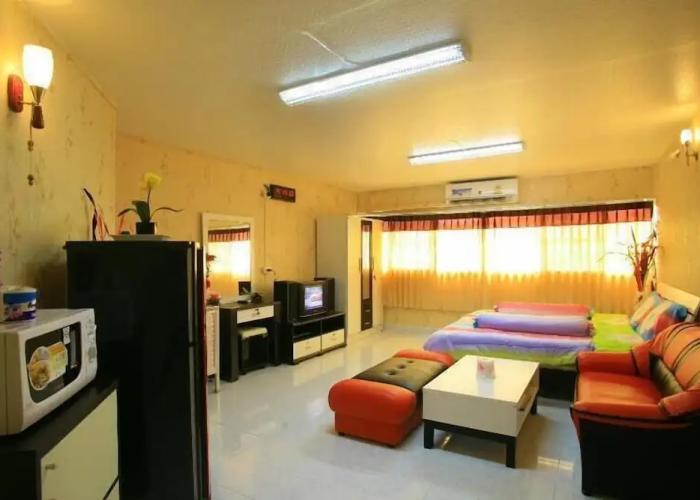 Deluxe at Popular Condo
