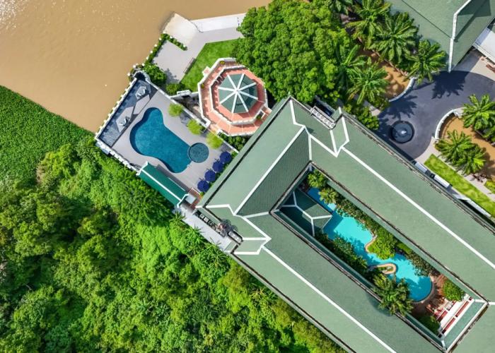 Kalanan Riverside Resort