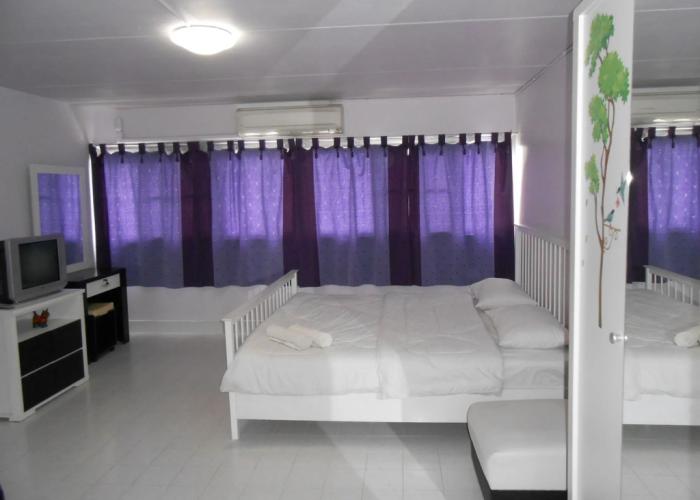 Hotel MT Room