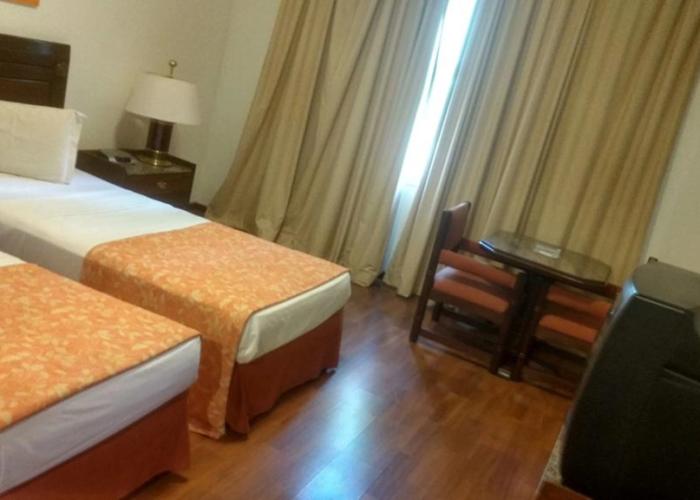 Tropical Executive Hotel